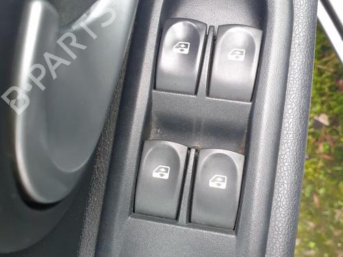 left-front-window-switch-renault-clio-iii-br01-cr01-2005-2006-2007-2008-2009-2010-2011-2012-2013-2014-32349127 main image