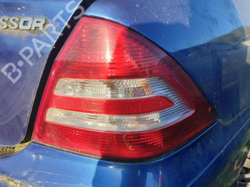 Right taillight MERCEDES-BENZ C-CLASS (W203) C 180 Kompressor (203.046) | BP25483901C35 
