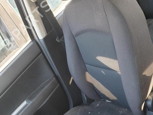 Right front seat MAZDA 2 (DY) | BP36026848C16 - Image 3