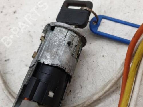 Used Ignition barrel PEUGEOT 309 II (3C, 3A) 1.1 (60 hp) 25843175