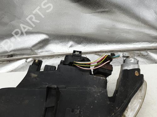 Used Right headlight Right headlight CITROËN XSARA (N1) 1.9 TD (90 hp) 22884754 22884754