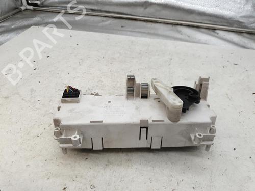 Used Climate control Climate control CITROËN XSARA (N1) 2.0 HDi 90 (90 hp) 24421753 24421753