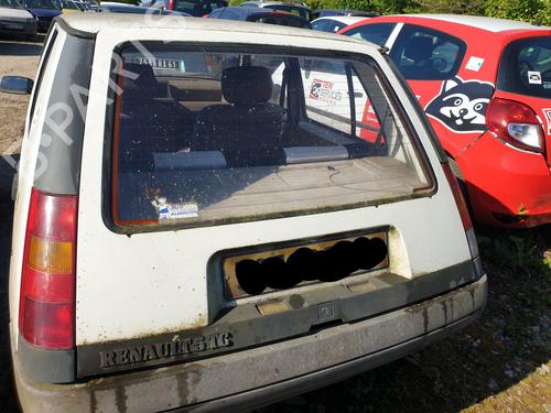 Bakluke CC/Kombi-Kupé Bakluke CC/Kombi-Kupé 25600417 25600417
