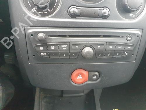 radio-renault-clio-iii-br01-cr01-2005-2006-2007-2008-2009-2010-2011-2012-2013-2014-32440691 main image