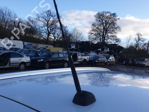 antennabase-suzuki-vitara-ly-2015-31838511 main image