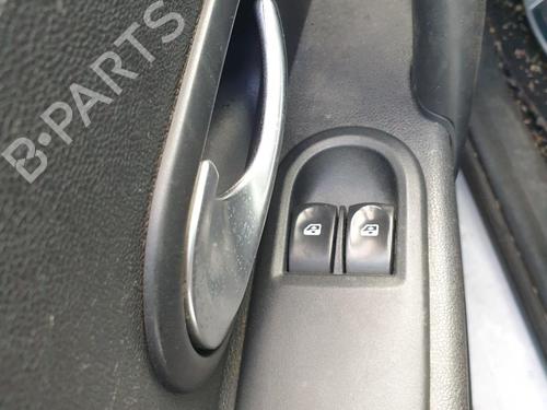 Used Left front window switch RENAULT CLIO III (BR0/1, CR0/1) 1.5 dCi (BR17, CR17) (86 hp) 28154019