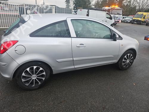 Left headlight OPEL CORSA D (S07) 1.2 LPG (L08, L68) | BP32422416C28