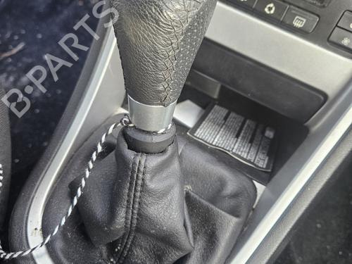 Pomello del cambio PEUGEOT 307 (3A/C) 1.6 HDi (90 hp) 32307904