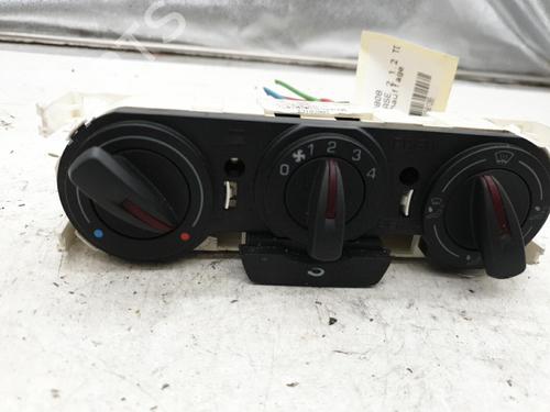 Climate control SEAT IBIZA IV (6J5, 6P1) 1.6 TDI | BP24421928I5