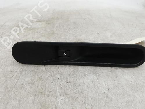 Used Right front window switch Right front window switch RENAULT ESPACE IV (JK0/1_) 2.0 dCi (JK03, JK04, JK1C, JK1G, JK1J, JK1K) (173 hp) 22880017 22880017