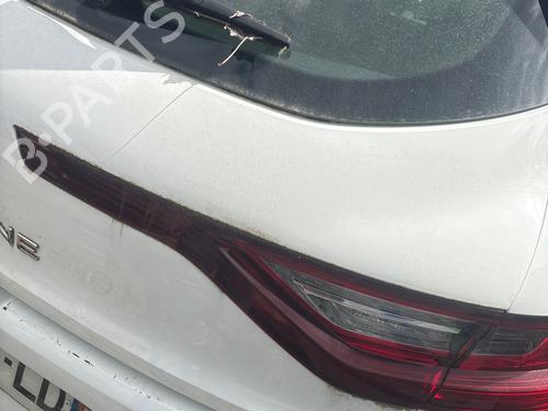 andre-renault-megane-iv-hatchback-b9amn_-2015-39012805 main image