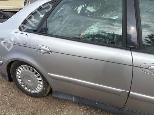 Used Right rear door Right rear door 39216256 39216256