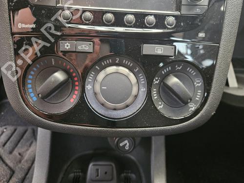 Used Climate control OPEL CORSA D (S07) 1.0 (L08, L68) (65 hp) 27884262