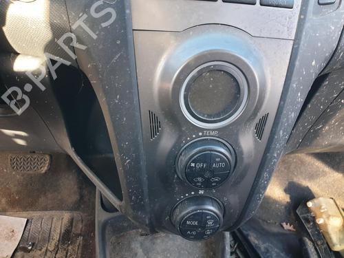 Used Climate control Climate control TOYOTA YARIS (_P9_) 1.4 D-4D (NLP90_, NLP90R) (90 hp) 33631444 33631444