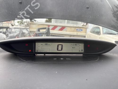 Used Instrument cluster Instrument cluster 39216275 39216275