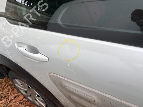 right-rear-door-citroen-c4-cactus-2014-39150506 main image