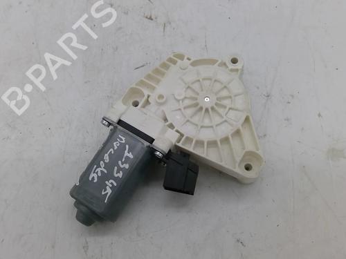 Used Left rear window motor Left rear window motor MERCEDES-BENZ B-CLASS Sports Tourer (W245) B 180 CDI (245.207) (109 hp) 22886186 22886186