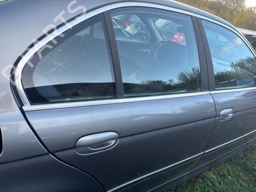 Used Right rear door Right rear door BMW 5 (E39) 530 d (193 hp) 40501886 40501886