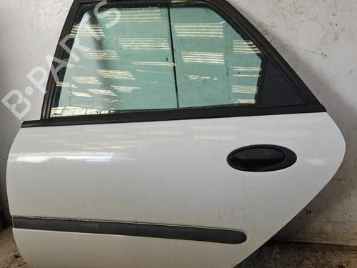 Puerta trasera izquierda RENAULT LAGUNA I Grandtour (K56_) 1.9 dTi (K56J) (98 hp) 27540251