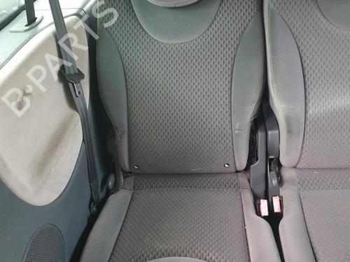 Asientos traseiros FIAT SCUDO Bus (270_, 272_) 2.0 D Multijet (120 hp) 31039266