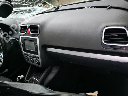 Used Dashboard Dashboard VW SCIROCCO III (137, 138) 2.0 TDI (140 hp) 22882109 22882109
