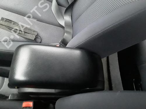 Used Armrest / Center console NISSAN TIIDA Hatchback (C11) 1.6 (110 hp) 22883241
