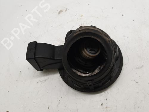 Used Fuel flap Fuel flap FORD FOCUS I (DAW, DBW) 1.8 Turbo DI / TDDi (90 hp) 22877681 22877681