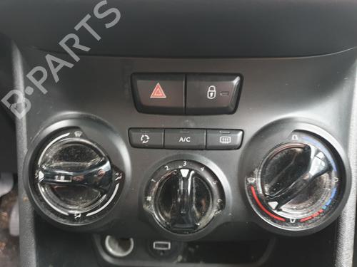 Used Climate control PEUGEOT 208 I (CA_, CC_) 1.2 PureTech 82 (82 hp) 32003319