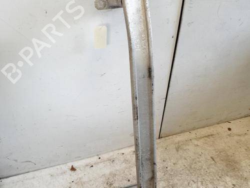 Used Front bumper reinforcement Front bumper reinforcement 22867768 22867768