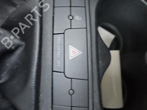 Used Warning switch SEAT IBIZA IV (6J5, 6P1) 1.6 TDI (90 hp) 30403408