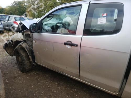 Brugte ISUZU D-MAX II (TFR, TFS) 2.5 CRDi 4x4 (TFS86J) 2471025