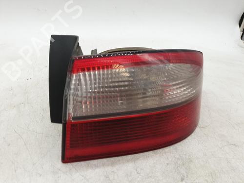 Used Right taillight RENAULT LAGUNA II (BG0/1_) 1.9 dCi (107 hp) 22872533