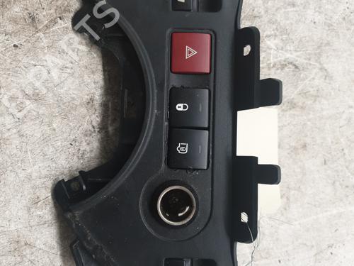 switch-peugeot-partner-box-bodympv-2008-30355956 main image