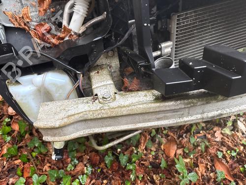 Used Front bumper reinforcement Front bumper reinforcement RENAULT GRAND SCÉNIC II (JM0/1_) 1.9 dCi (JM14) (131 hp) 39728418 39728418