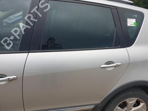 Used Left rear door RENAULT SCÉNIC III (JZ0/1_) 1.5 dCi (110 hp) 28681512