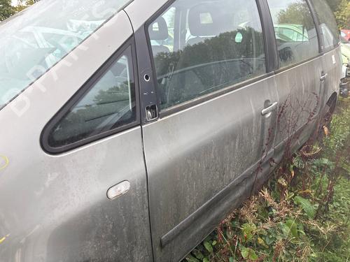 Used Left front door Left front door 39516731 39516731