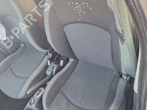 Used Right front seat PEUGEOT 206+ (2L_, 2M_) 1.4 HDi eco 70 (68 hp) 22883621