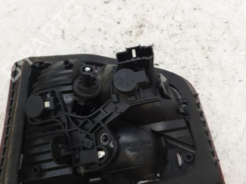 Used Right tailgate light Right tailgate light CITROËN C5 III Break (RW_) 2.0 HDi 140 (140 hp) 22874212 22874212