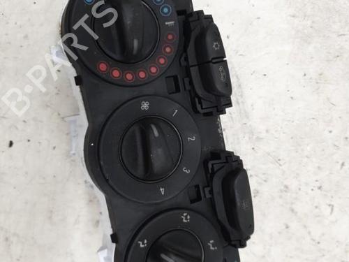 climate-control-opel-corsa-e-x15-2014-24422380 main image