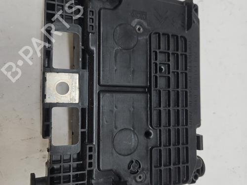 Used Fuse box Fuse box CITROËN DS3 (SA_) 1.4 VTi 95 (95 hp) 27213162 27213162