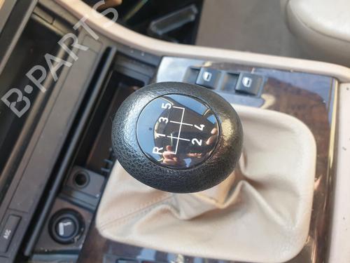 shift-knob-bmw-3-e46-1997-1998-1999-2000-2001-2002-2003-2004-2005-28798875 main image