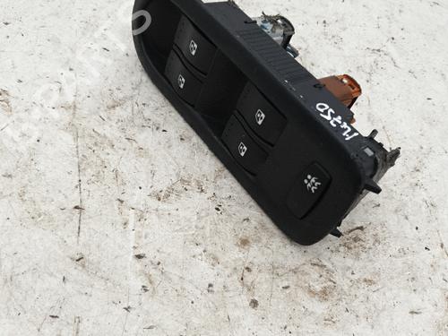 Used Left front window switch RENAULT MEGANE II (BM0/1_, CM0/1_) 1.5 dCi (BM0F, BM0T, BM2B, CM0F, CM0T) (82 hp) 22871333