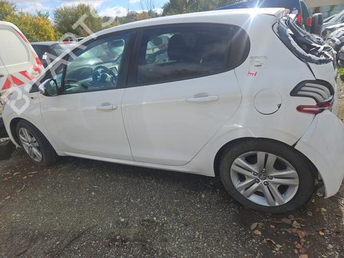 Brugte PEUGEOT 208 I (CA_, CC_) 1.6 HDi / BlueHDi 75 4789634
