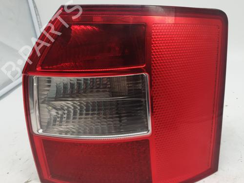 Højre baglygte AUDI A4 B6 Avant (8E5) 1.9 TDI (130 hp) 22877514