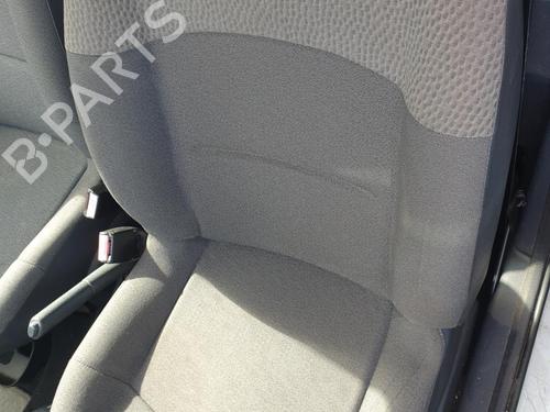 Fotel przedni lewy RENAULT CLIO II (BB_, CB_) 1.5 dCi (B/CB07) 7701207209