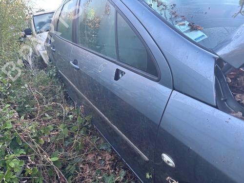 Used Right front door Right front door 39479379 39479379