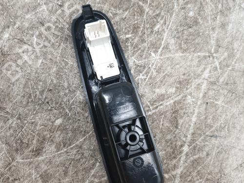 Right rear window switch CITROËN C3 III (SX) 1.6 BlueHDi 100 | BP25598263I28 - Image 2