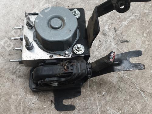 Used ABS pump DACIA SANDERO II TCe 90 (B8M1, B8MA, B8AC) (90 hp) 31849800