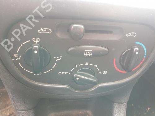 AC Styreenhet / Manøvreringsenhet PEUGEOT 206 Hatchback (2A/C) 1.9 D | BP28114671I5 