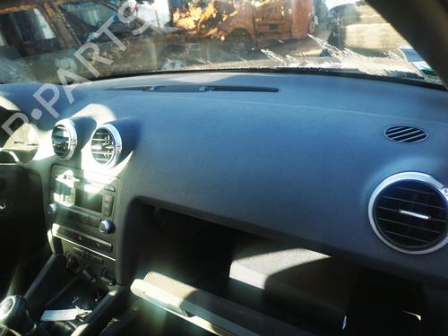 Used Dashboard AUDI A3 Sportback (8PA) 1.9 TDI (105 hp) 22871206